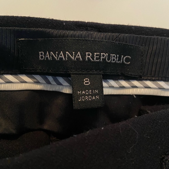 Banana Republic | Logan Cropped Straight Leg Dress Pant | Size 8 | Black - Picture 3 of 3